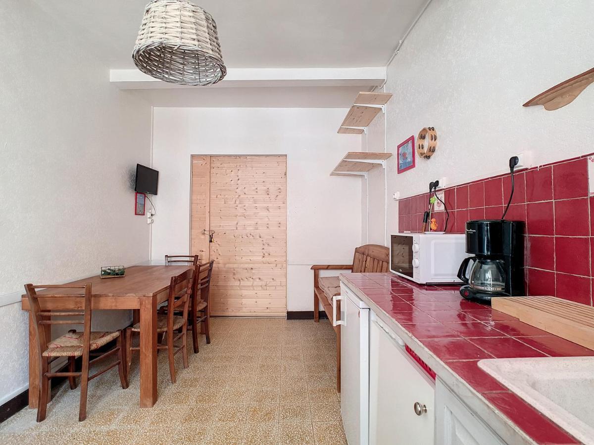 Appartement Льокат Екстериор снимка
