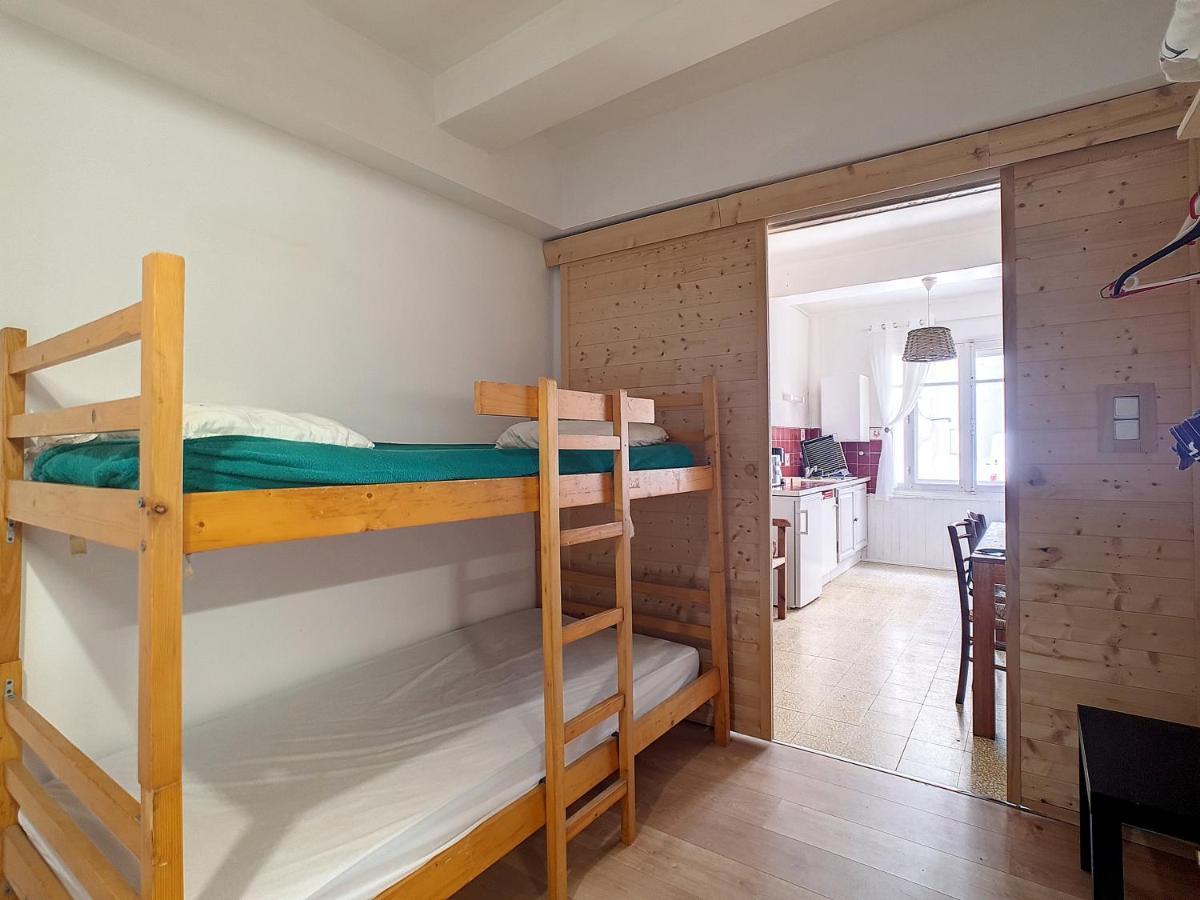 Appartement Льокат Екстериор снимка